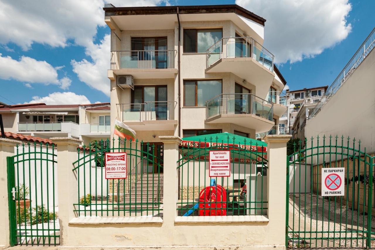 Апартамент Морски Бриз Balchik Exterior photo