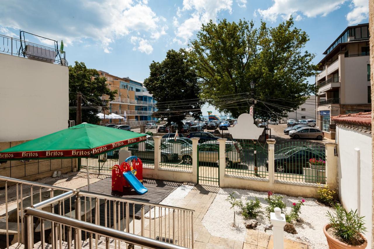 Апартамент Морски Бриз Balchik Exterior photo